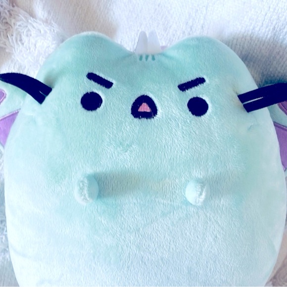 Pusheen plushie - Picture 6 of 6